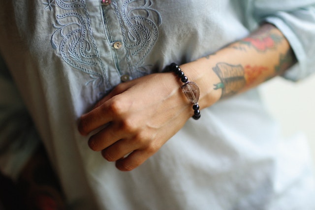 bracelet perles homme tendance